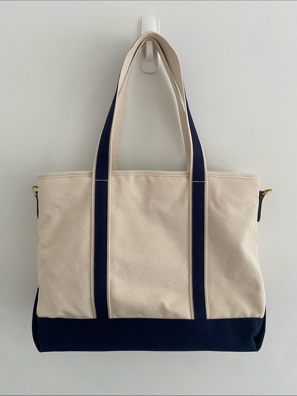 Cavas Tote Navy Cream SMALL